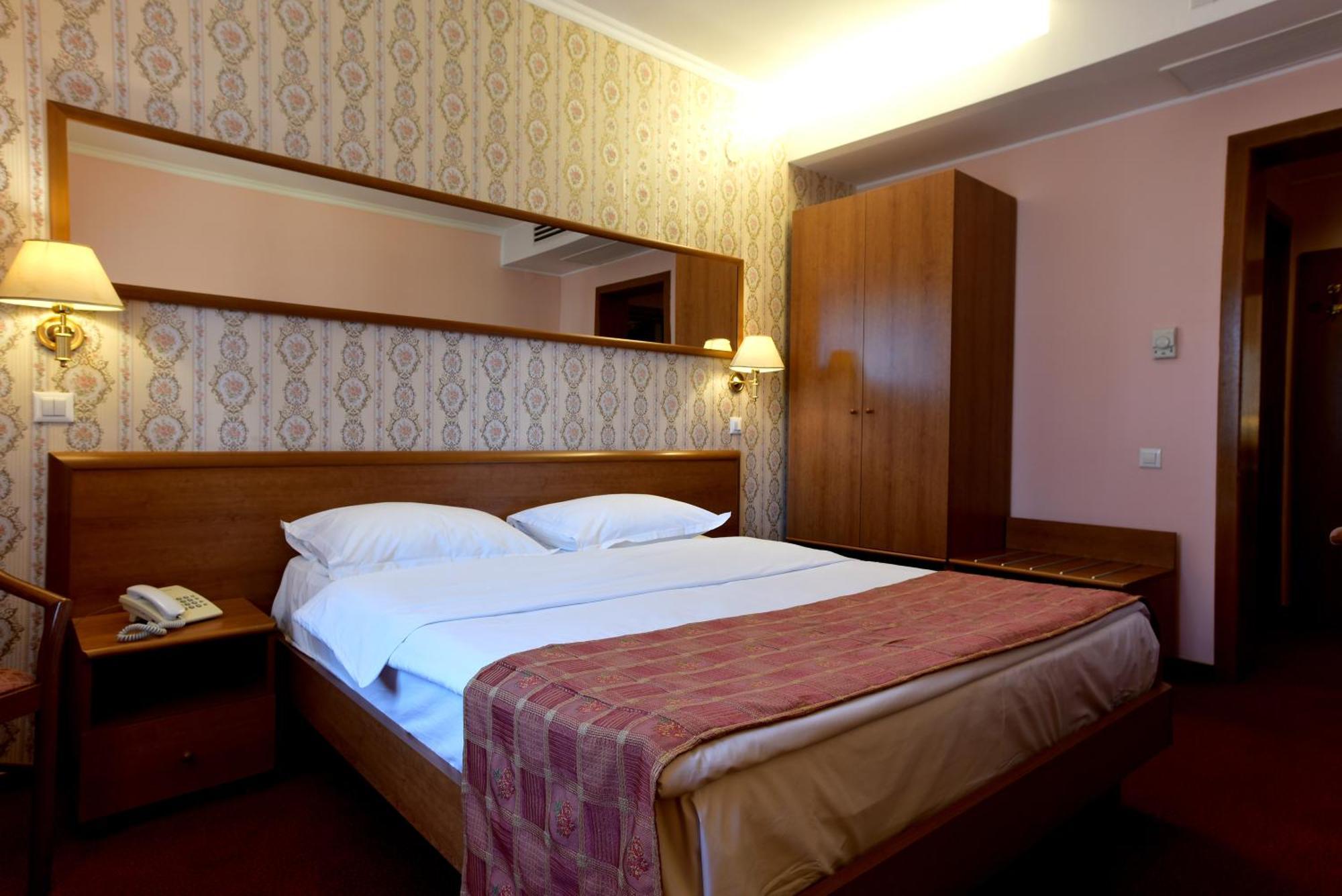 Hotel Braşov Dış mekan fotoğraf